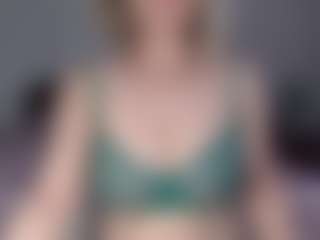 Lara's Live Sex Cam Show