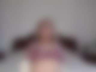 Lara's Live Sex Cam Show