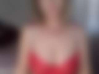 Lara's Live Sex Cam Show