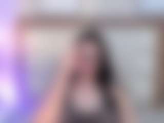 EmilyWatsonn's Live Sex Cam Show