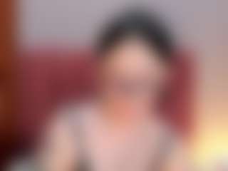 Live cam show with EmilyWatsonn - Normal on CamClone