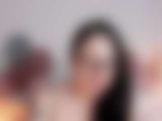 EmilyWatsonn's Live Sex Cam Show