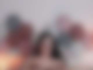 EmilyWatsonn's Live Sex Cam Show