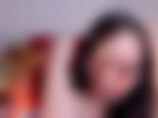 EmilyWatsonn's Live Sex Cam Show