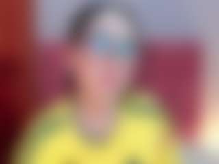 EmilyWatsonn's Live Sex Cam Show