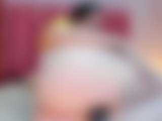EmilyWatsonn's Live Sex Cam Show