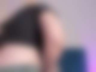 Live cam show with EmilyWatsonn - Glasses on Fling VIP Chat