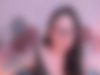 EmilyWatsonn's Live Sex Cam Show