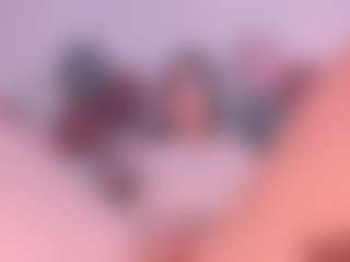 Live cam show with EmilyWatsonn - Glasses on Camsoda