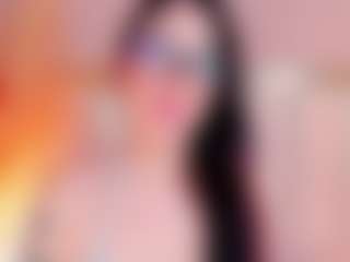 EmilyWatsonn's Live Sex Cam Show