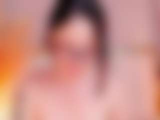 EmilyWatsonn's Live Sex Cam Show