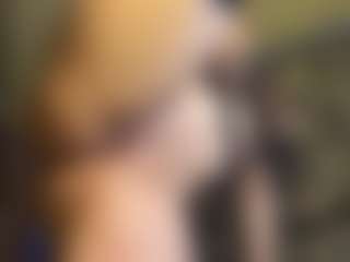 Live cam show with XtraHotX - Double Penetration on Milf Play