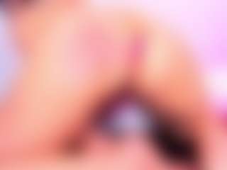 Live cam show with Daleshka - Glasses on Pornisteam.com