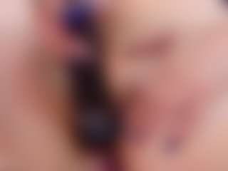Live cam show with Daleshka - Bedroom on CamClone