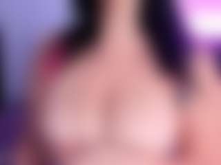 Live cam show with Daleshka - Bedroom on Camsoda