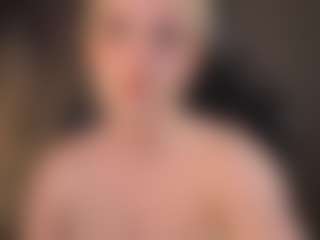 Live cam show with ELLIE - Cosplay BBW on dropp.cam