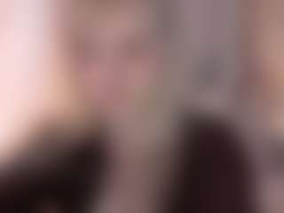 Live cam show with ELLIE - Strip Blonde Hair on TeamSkeetLive