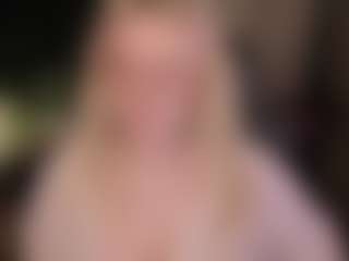 Live cam show with ELLIE - Cosplay BBW on eurowanks.com