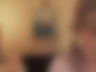 Live cam show with ELLIE - Cosplay Curvy on Camsoda
