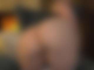 Live cam show with ELLIE - Blonde Hair on Soda Cam