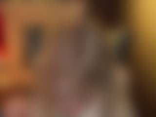 Live cam show with ELLIE - Erotic Dance on TastyBlacksLive