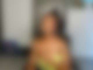 Live cam show with H3lloTitty - Living Room on Camsoda