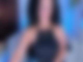 Live cam show with AlessaRomero - Living Room on Free Soda