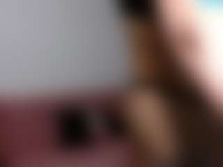 PenelopeHott MILF webcam performer live streaming
