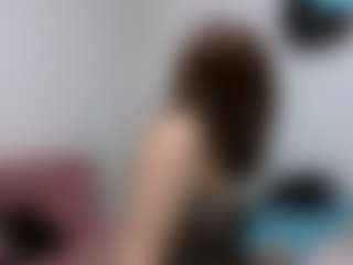 Live cam show with PenelopeHott - Red Hair Shaved Pussy on Camsoda
