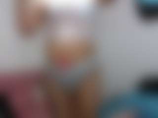 Live cam show with PenelopeHott - Red Hair on CamSodaAdn