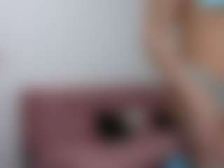 Live cam show with PenelopeHott - Red Hair on fapnchat