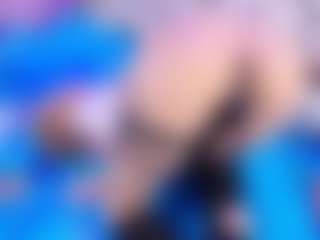Live cam show with AliceBenet - Fucking on Camsoda