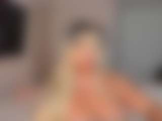 Live cam show with Rouse-hallberg - Asian BBW on Camming Site