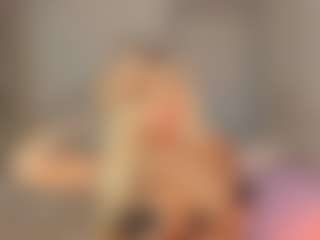 Live cam show with Rouse-hallberg - Deepthroat on StripNow