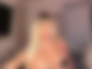 Rouse-hallberg's Live Sex Cam Show