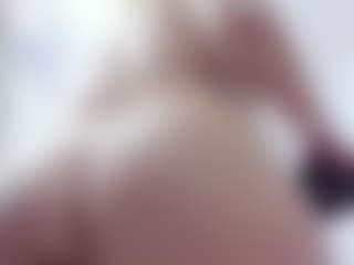 SABRINA-MED MILF webcam performer live streaming