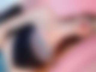 LiillyRousse's Live Sex Cam Show
