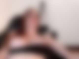 LiillyRousseのライブセックスチャットショー