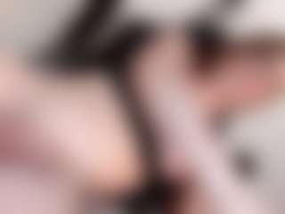 LiillyRousse's Live Sex Cam Show