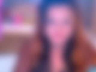 Ariellefoxy MILF webcam performer live streaming