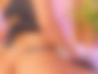 Live cam show with alison-collins - Double Penetration on madthumbs
