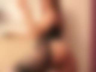 Live cam show with CassieHilton - Housewife on milfzrlive.com