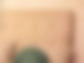 Live cam show with CassieHilton - Housewife on PervPlay.com