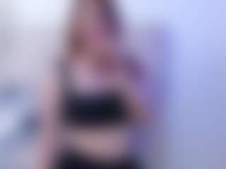 Live cam show with CassieHilton - Bikini on TottyGirls