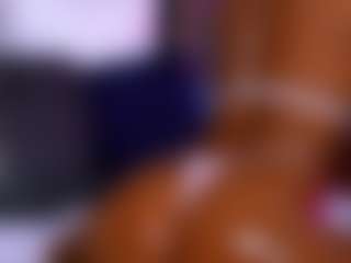 Live cam show with EvaRaynee - Smoking on Camming Site