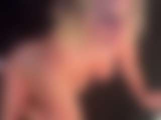 Live cam show with AmJ4play - Cougar on Camsoda