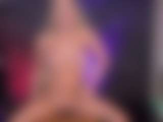 Live cam show with AmJ4play - Athletic Middle Aged on Camming Site