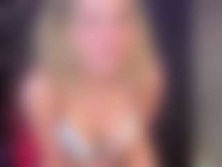 Live cam show with AmJ4play - Cougar on Lustler