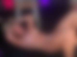 Live cam show with AmJ4play - Amateur Mature on Gym Cam Girls