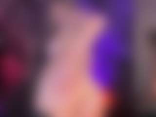 Live cam show with AmJ4play - Cougar on Camsoda